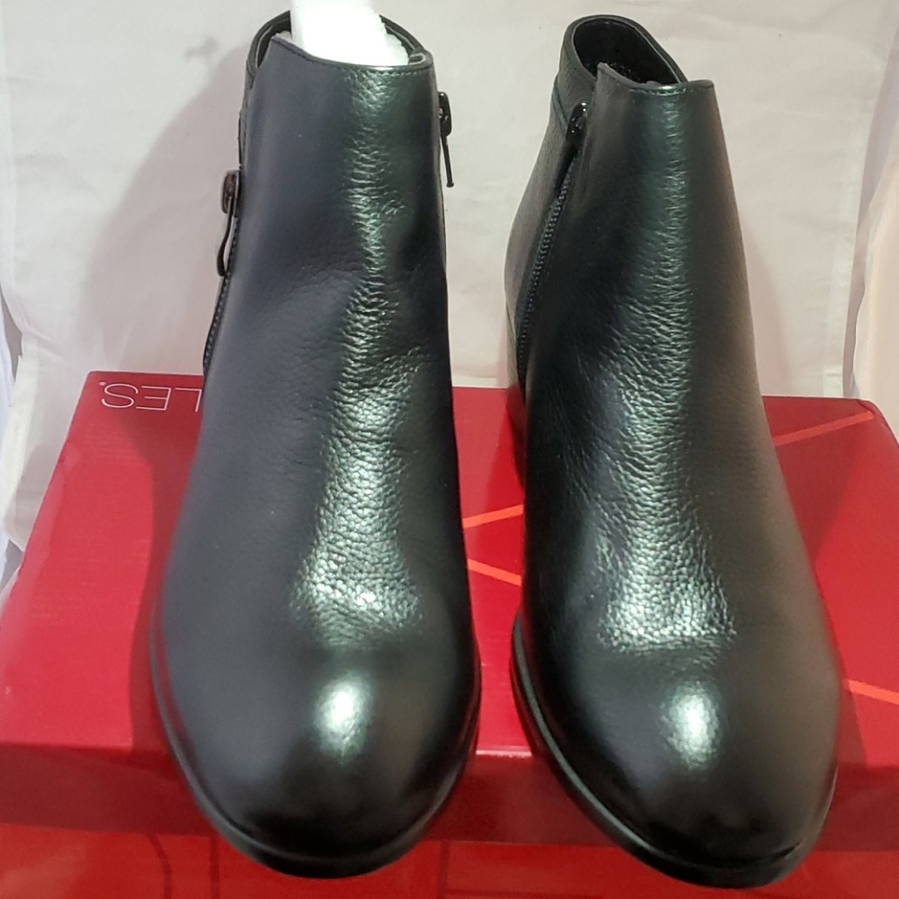 Aerosoes women ankle boot
